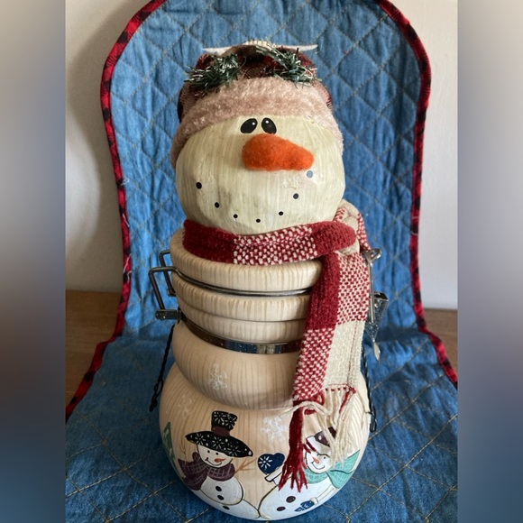 Snowman cookie jar Other - Snowman Cookie Jar Knit Scarf Clamp Top Lid Christmas Decor. Cute!